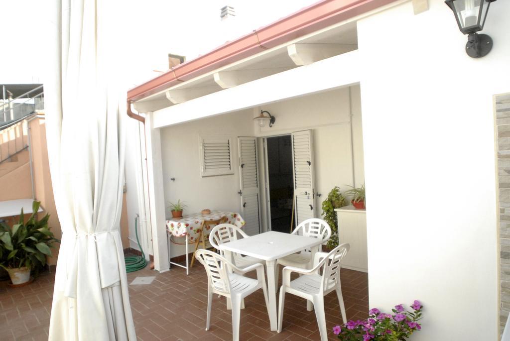 Casa Dei Furnari Apartment Collepasso ภายนอก รูปภาพ